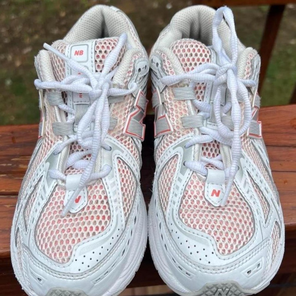 New Balance 1906R Youth 4 Womens 5.5 White SunFade Red Pink Running Sneakers